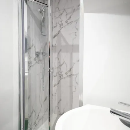 Lejlighedshotel Warwick Spaces
