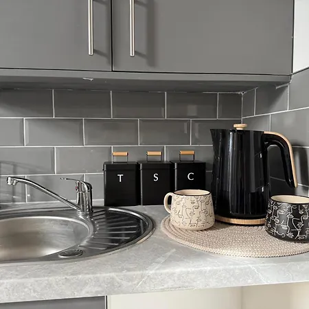 Апарт-отель Warwick Spaces *