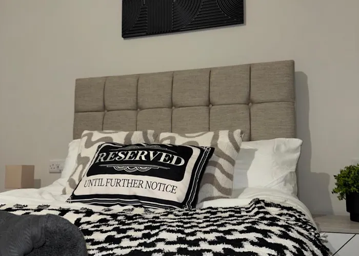 Warwick Spaces Apart-hotel *