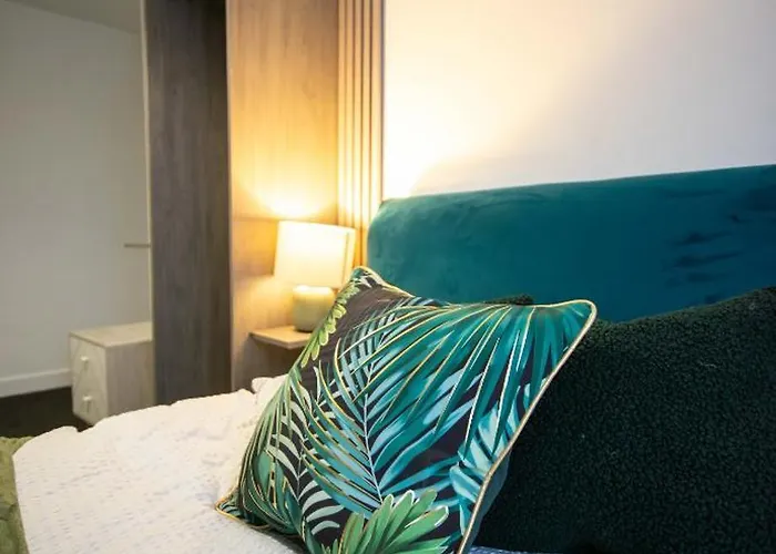 Apart-hotel Warwick Spaces *